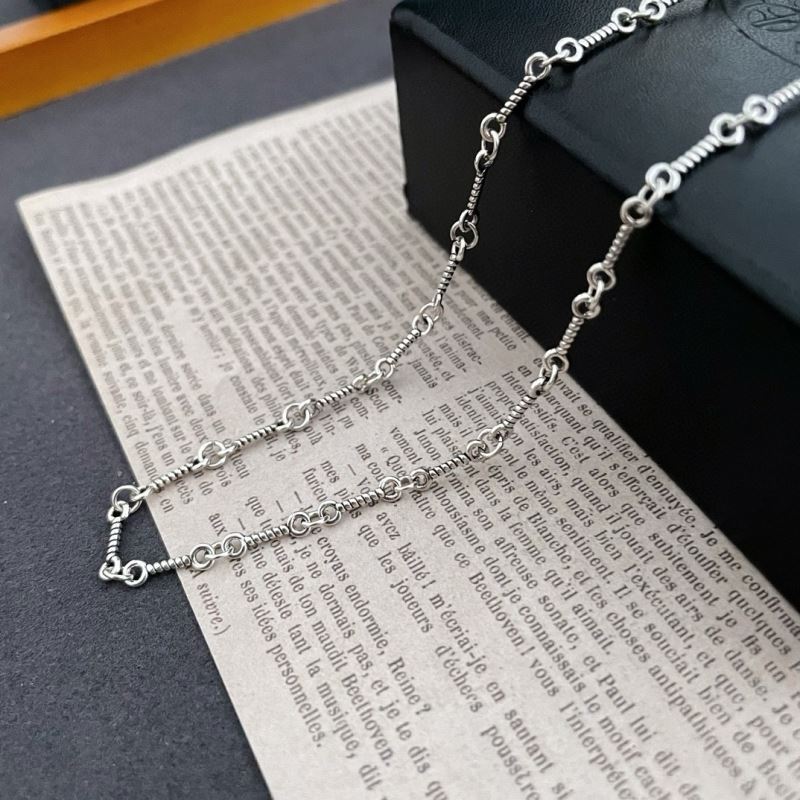 Ch*0me He**ts necklaces